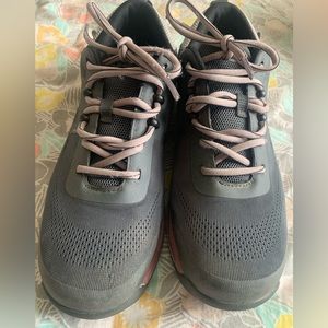 Stylish Gray Women's Sneakers